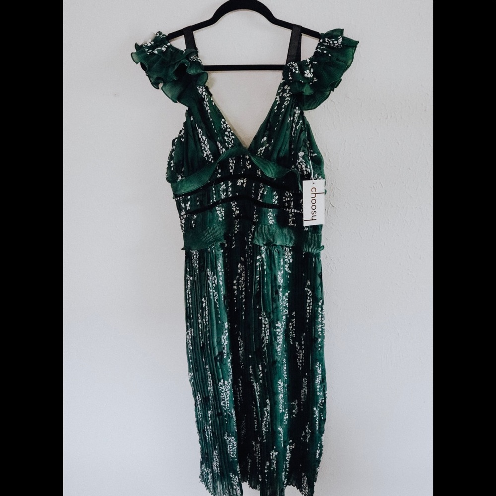 Meghan Markle Inspired Midi Green Dress